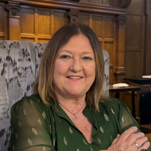 Danielle Seymour - Family, Wedding & Funeral Celebrant